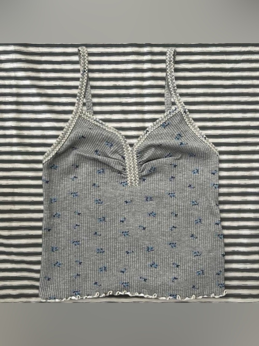BDG Gray Ribbed Floral-Accent Cami Tank